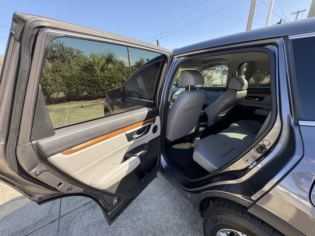 2019 Honda CR-V - $18,500
