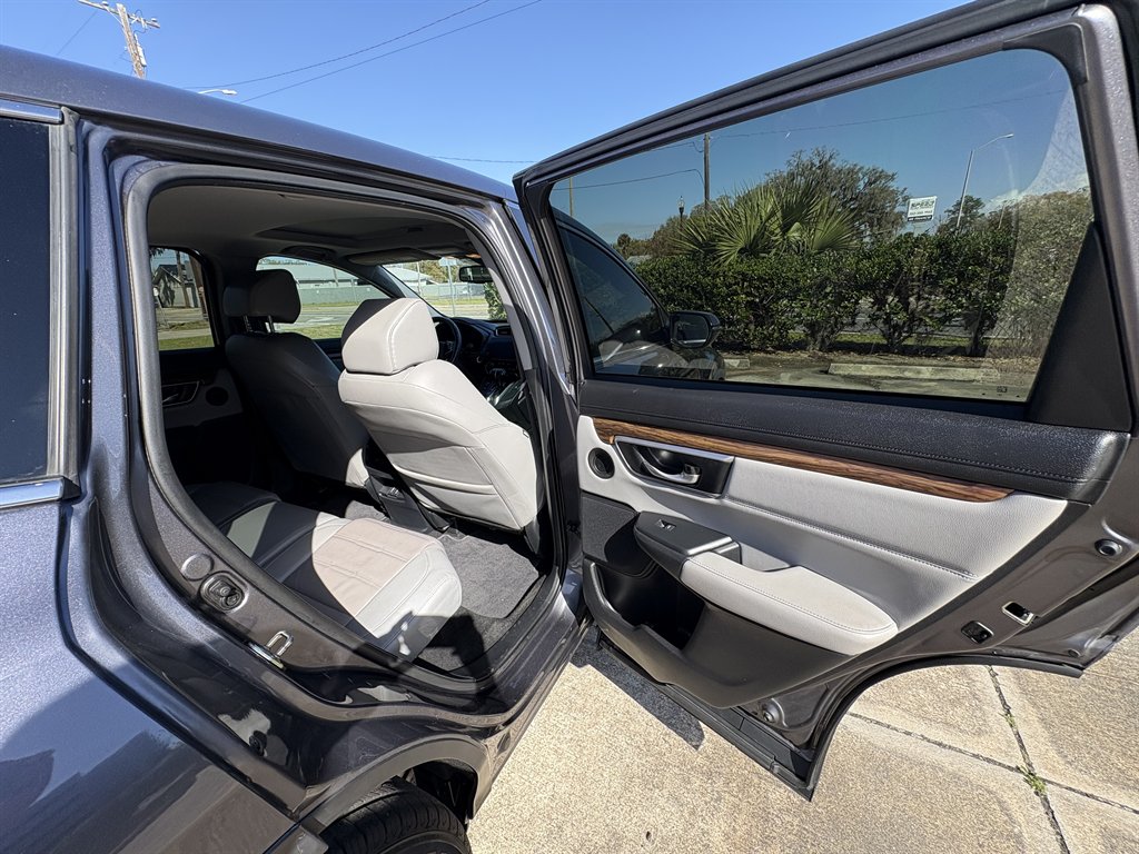 2019 Honda CR-V - $18,500