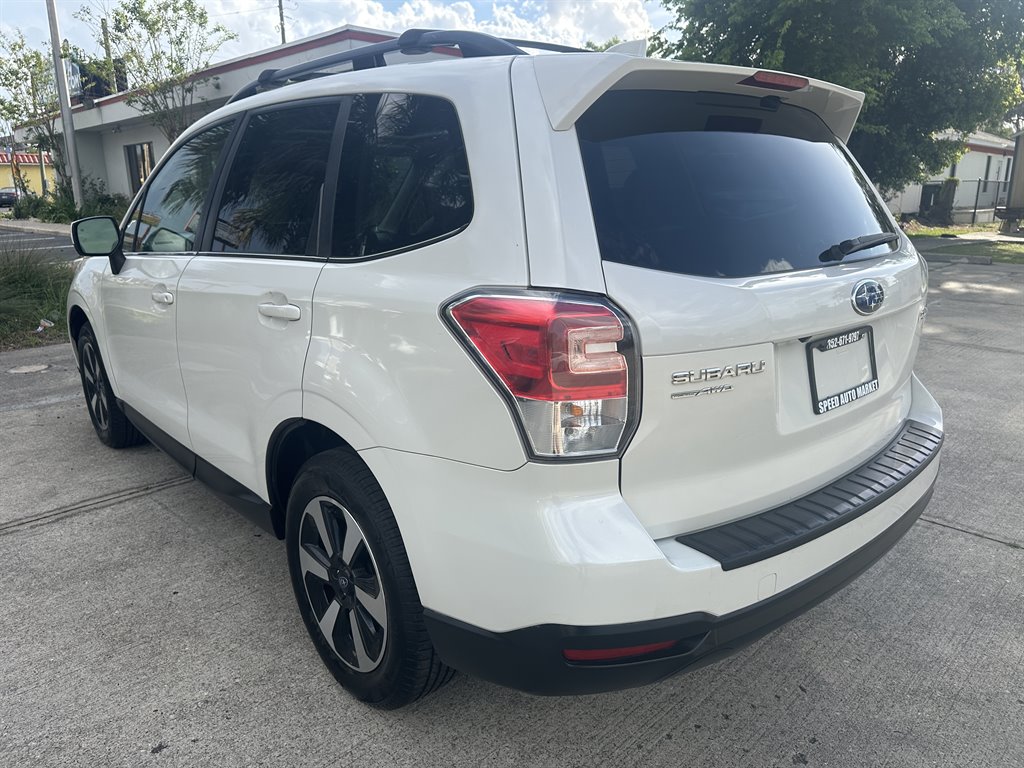 2017 Subaru Forester - $14,995