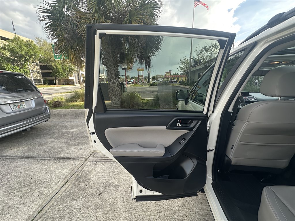 2017 Subaru Forester - $14,995