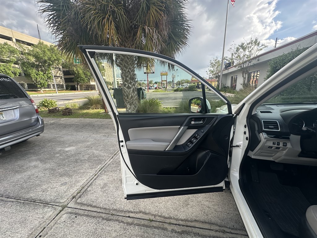 2017 Subaru Forester - $14,995