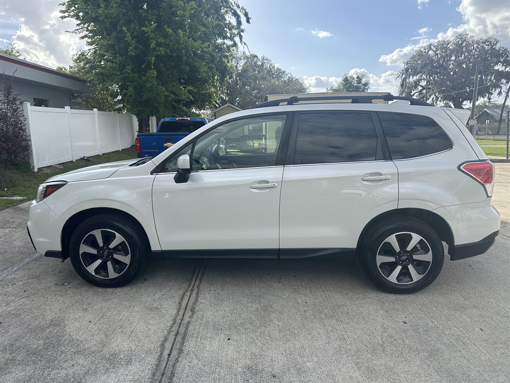 2017 Subaru Forester - $14,995