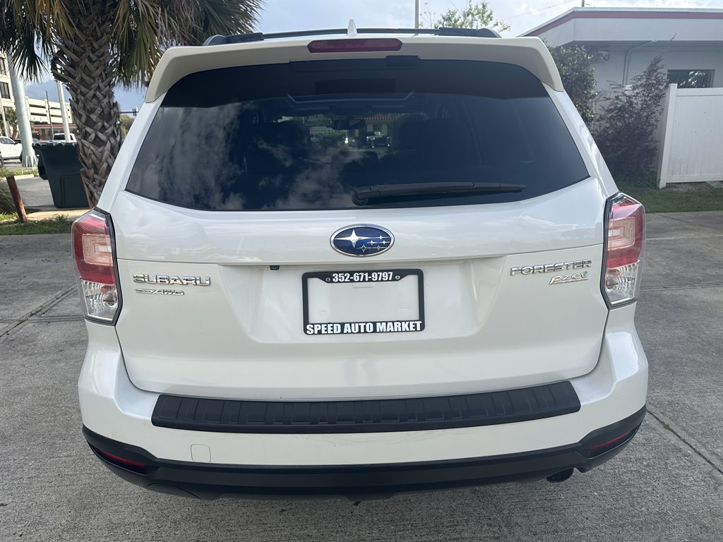 2017 Subaru Forester - $14,995
