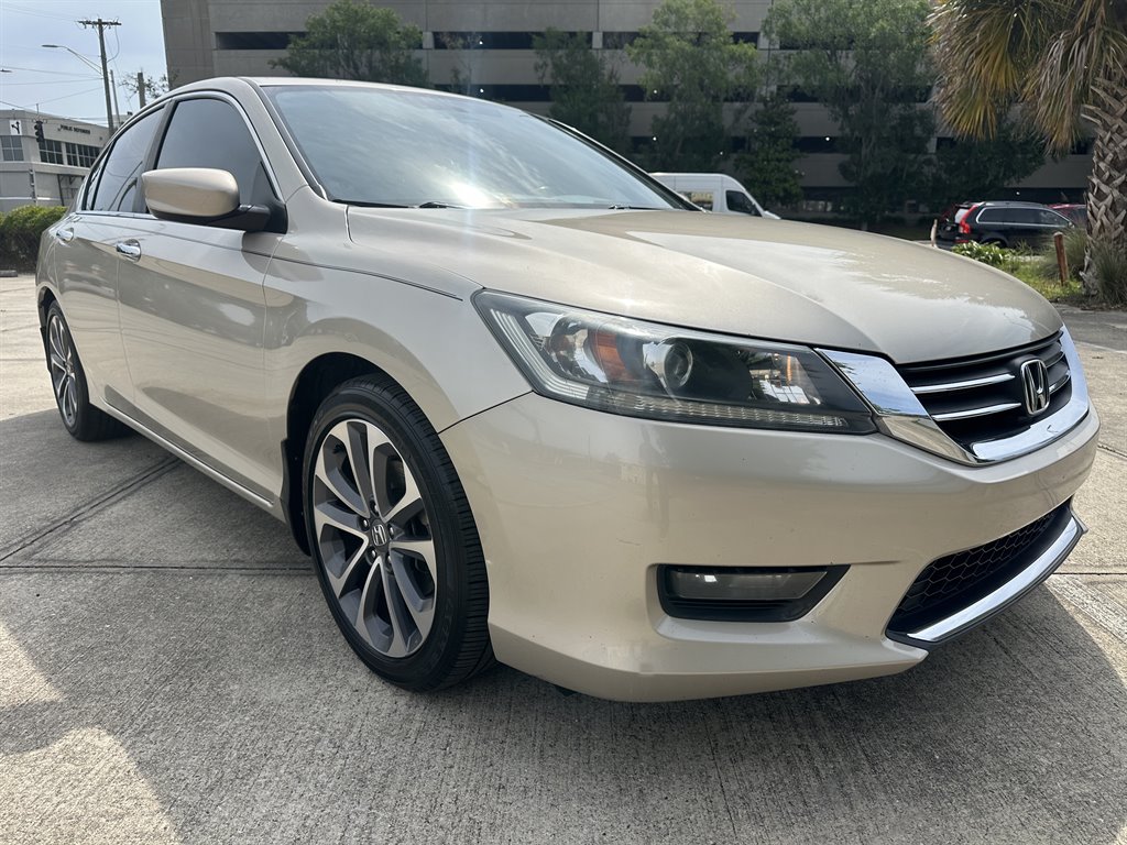 2015 Honda Accord - $15,998