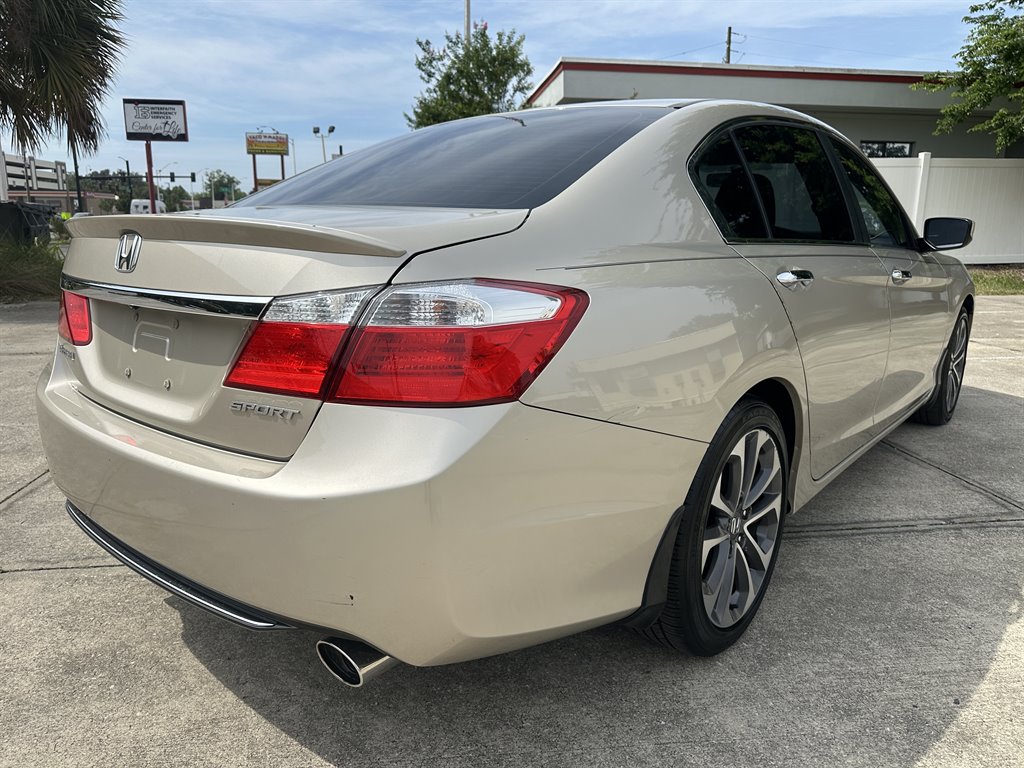 2015 Honda Accord - $15,998