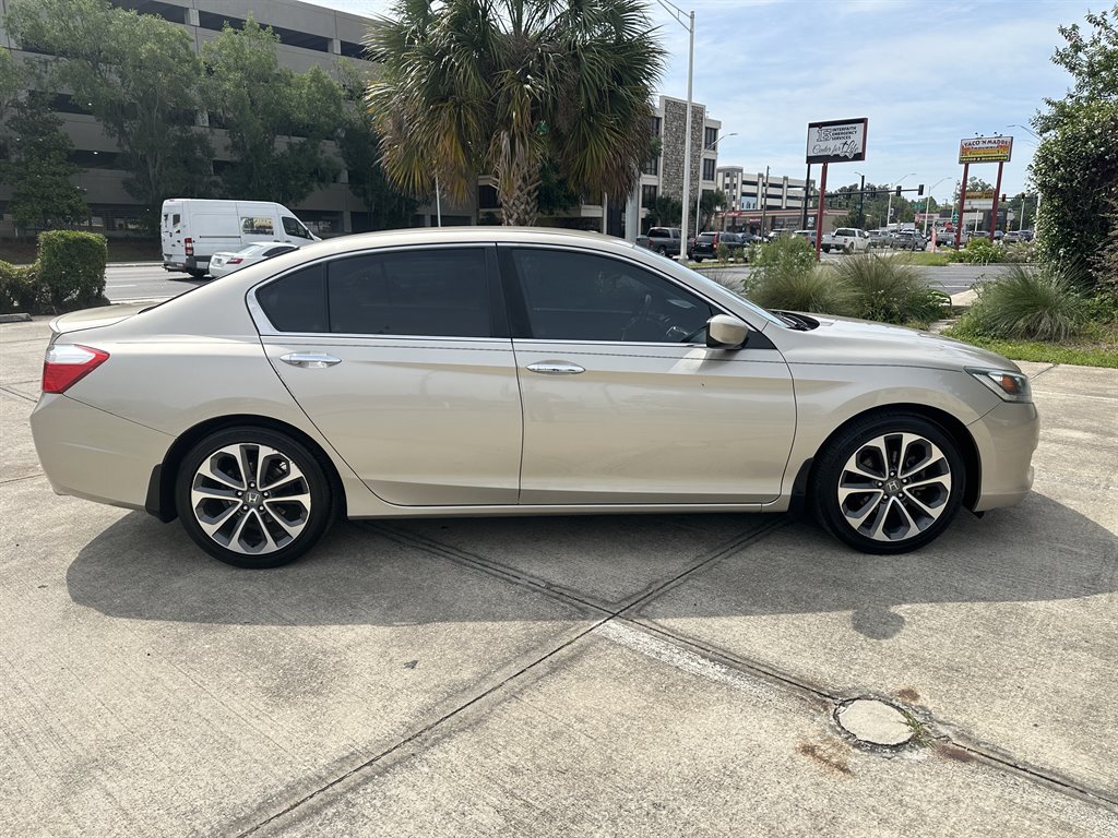 2015 Honda Accord - $15,998