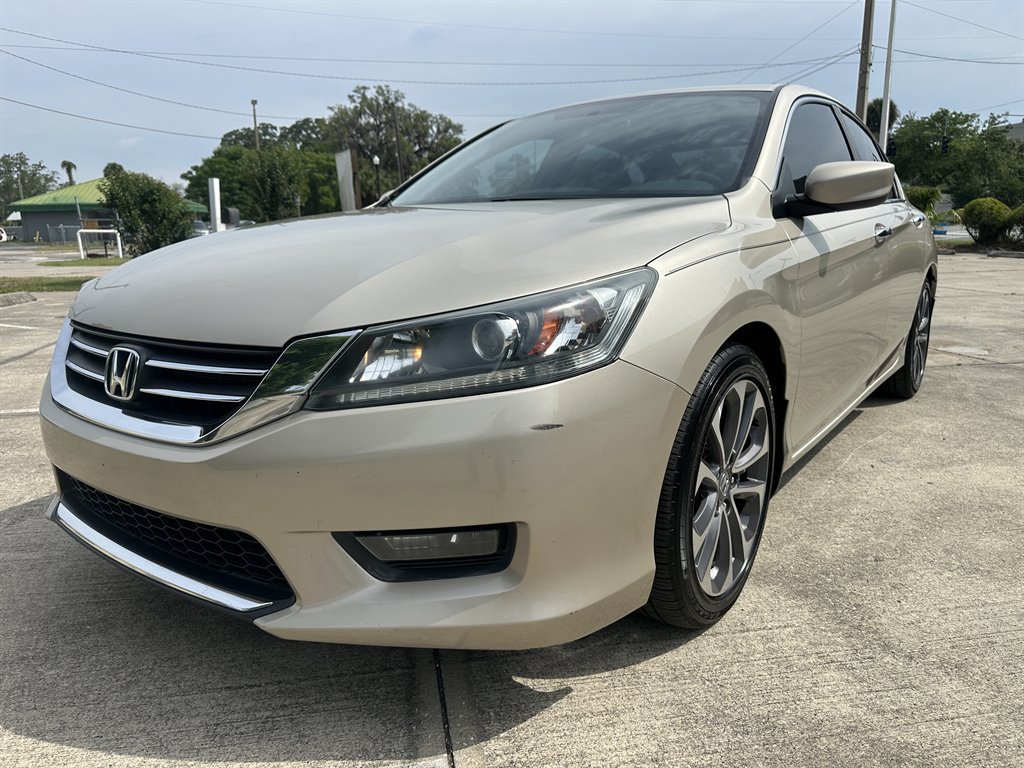 2015 Honda Accord - $15,998