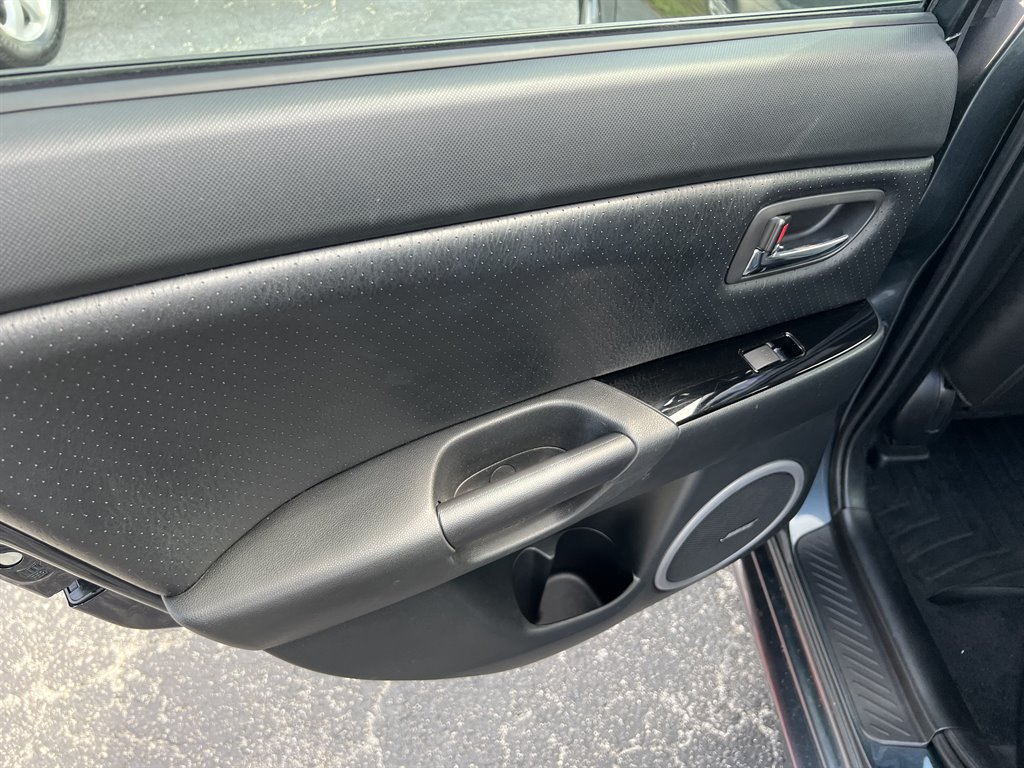 2009 MAZDA MAZDA3 - $8,995