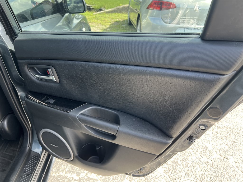 2009 MAZDA MAZDA3 - $8,995