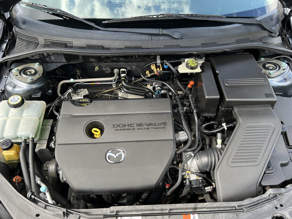 2009 MAZDA MAZDA3 - $8,995