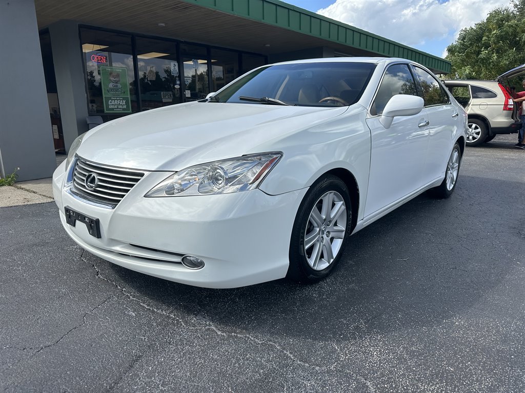 2009 Lexus ES - $10,995