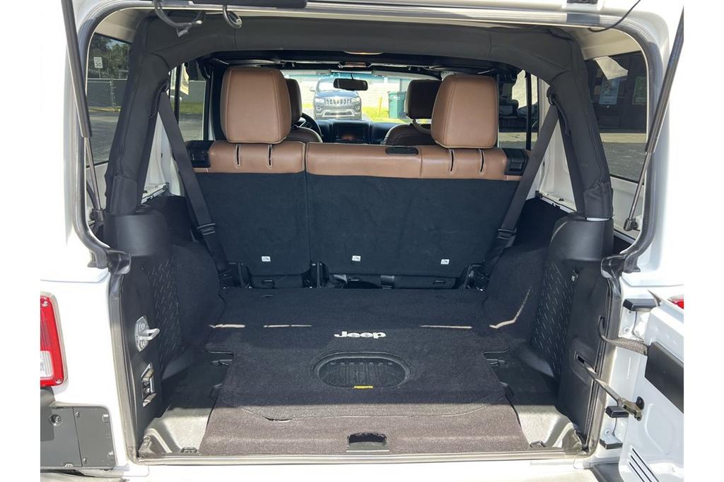 2017 Jeep Wrangler - $28,595