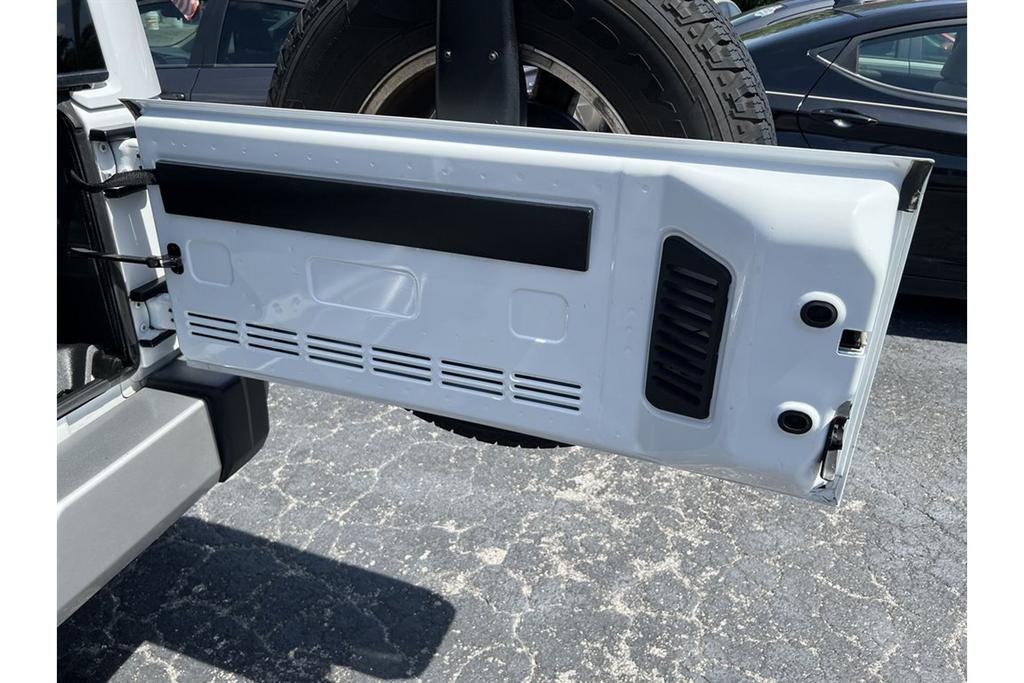 2017 Jeep Wrangler - $28,595
