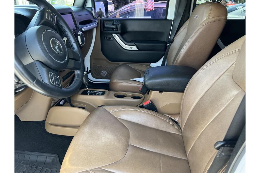 2017 Jeep Wrangler - $28,595