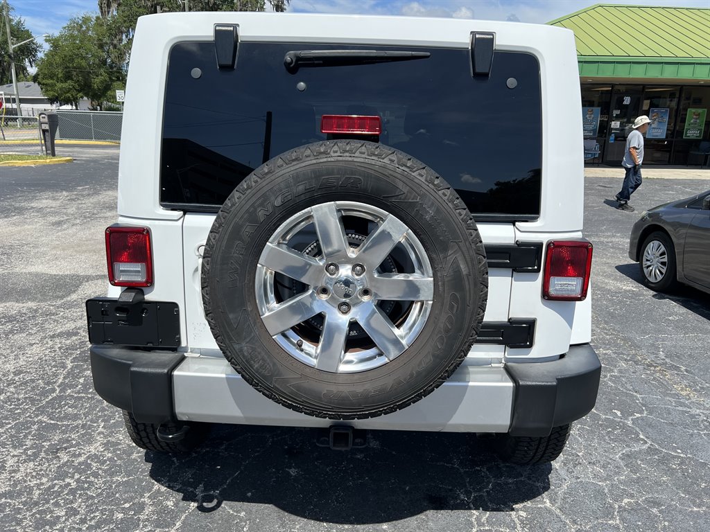 2017 Jeep Wrangler - $28,595