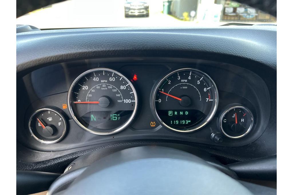 2017 Jeep Wrangler - $28,595