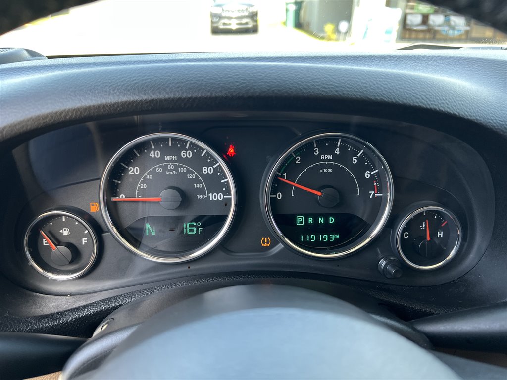 2017 Jeep Wrangler - $28,595