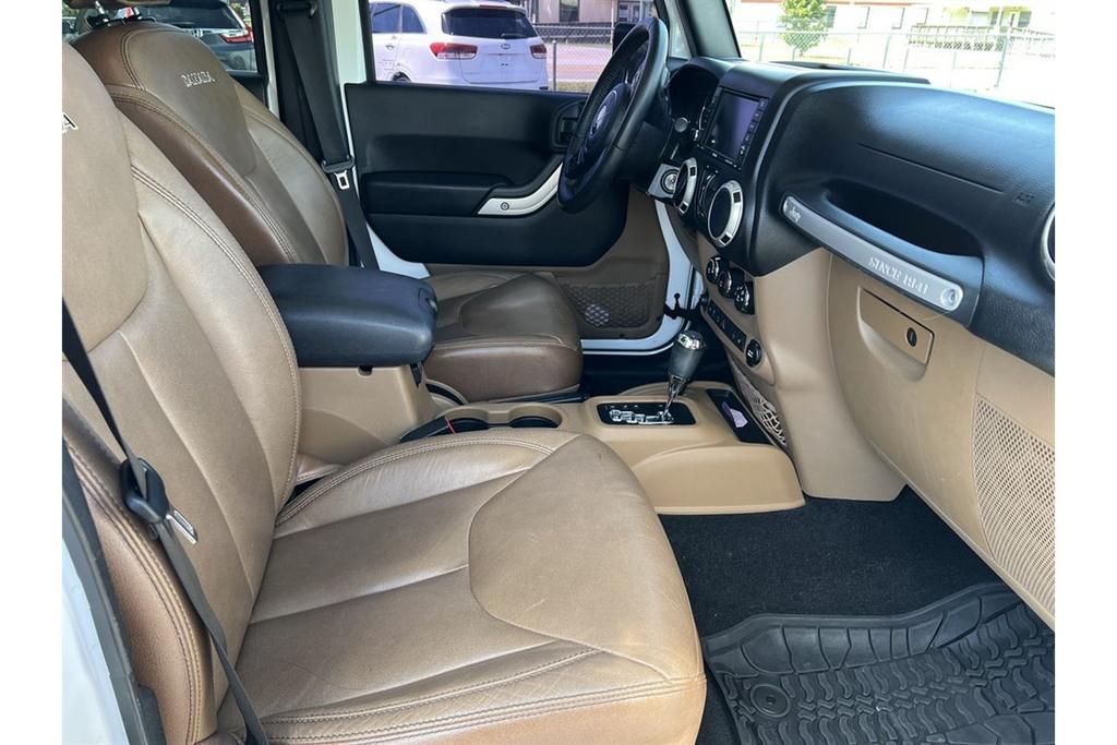2017 Jeep Wrangler - $28,595