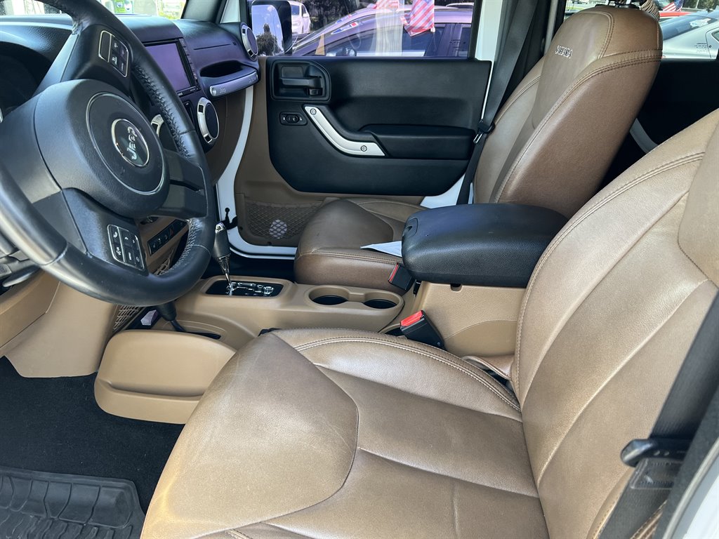2017 Jeep Wrangler - $28,595