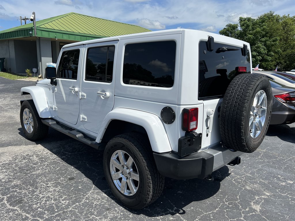 2017 Jeep Wrangler - $28,595