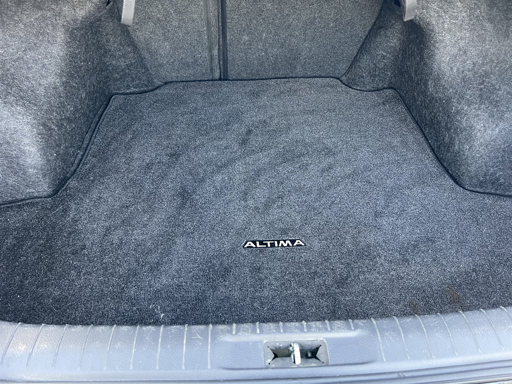 2018 Nissan Altima - $12,998