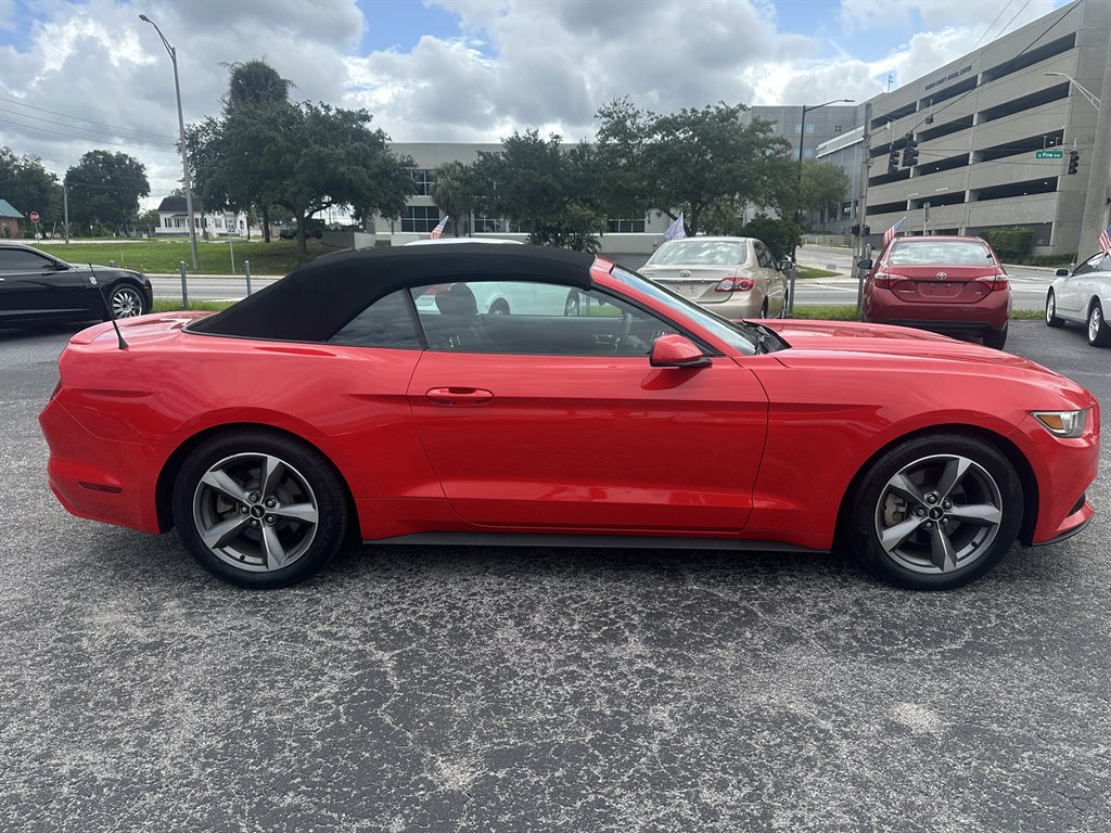 2017 Ford Mustang - $24,795