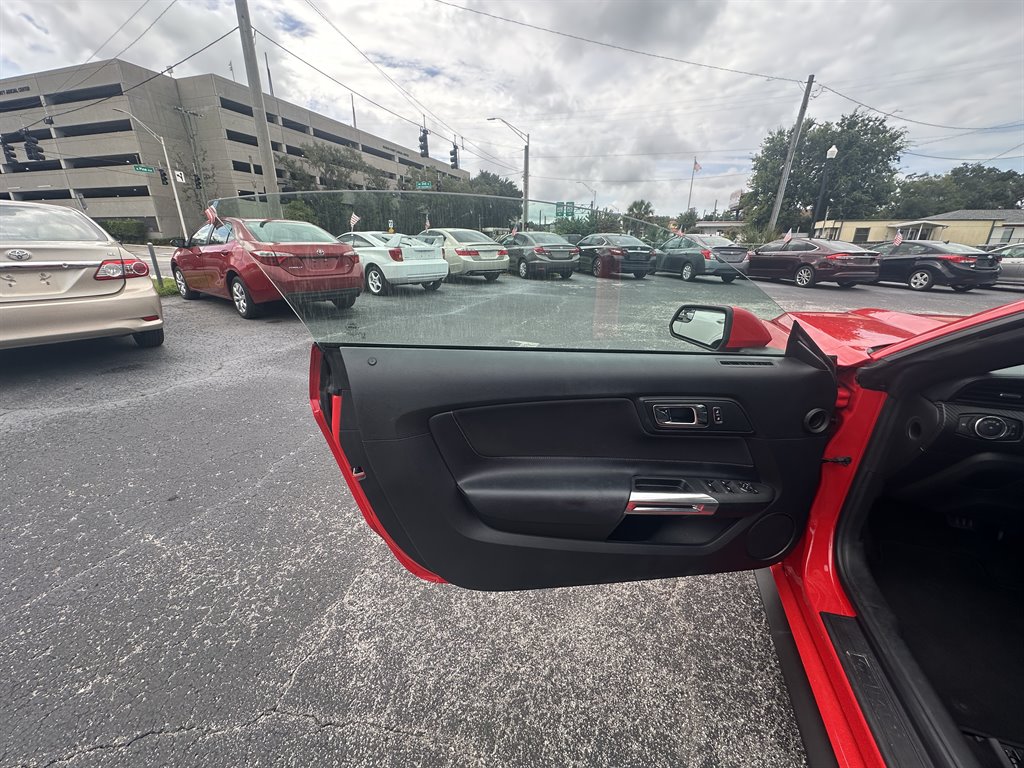 2017 Ford Mustang - $24,795
