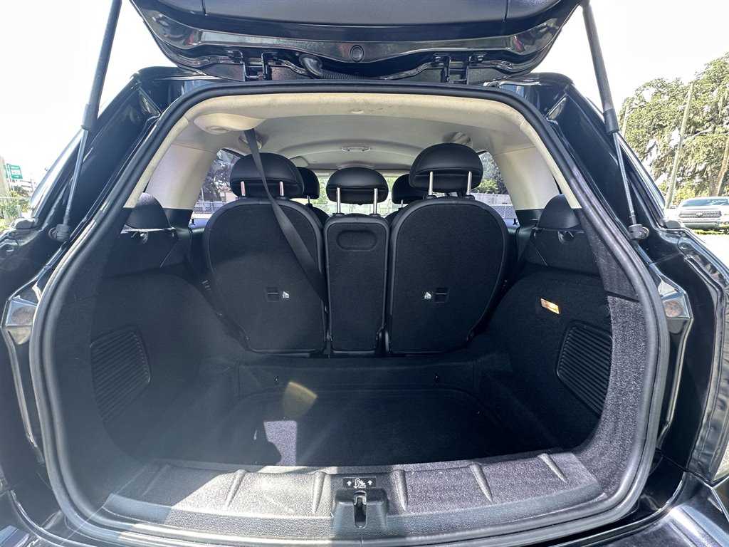 2014 MINI Countryman - $10,998
