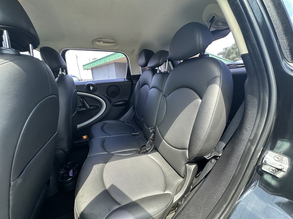 2014 MINI Countryman - $10,998