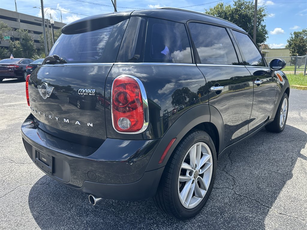 2014 MINI Countryman - $10,998
