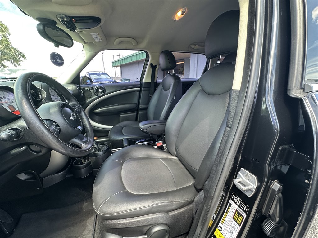 2014 MINI Countryman - $10,998