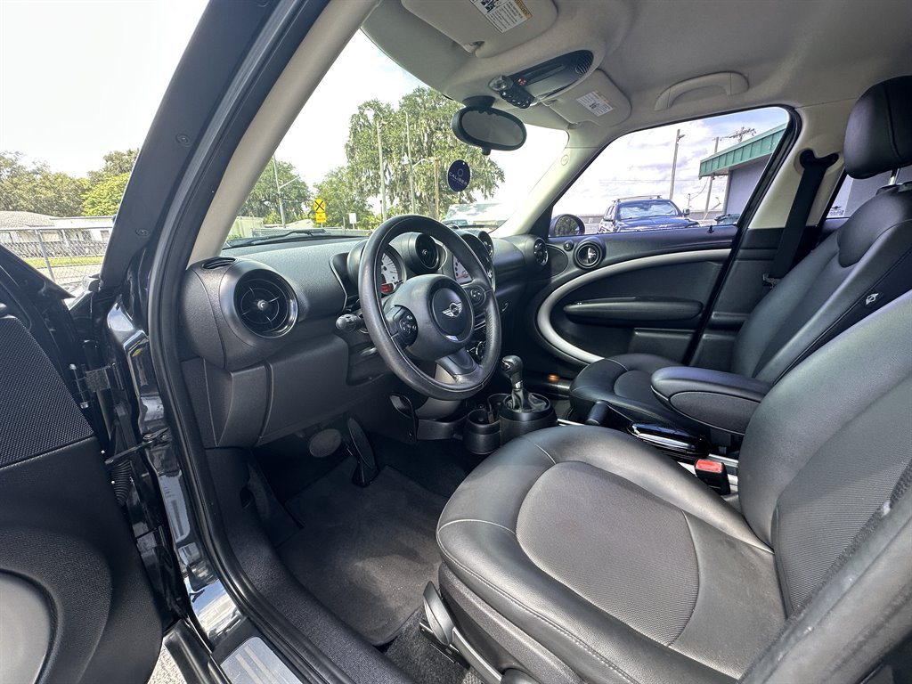 2014 MINI Countryman - $10,998
