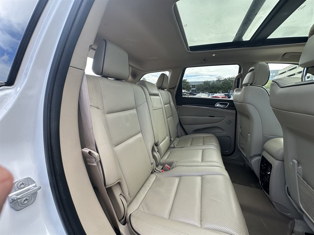 2017 Jeep Cherokee - $13,800