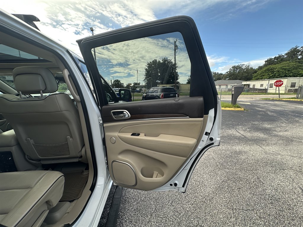 2017 Jeep Cherokee - $13,800
