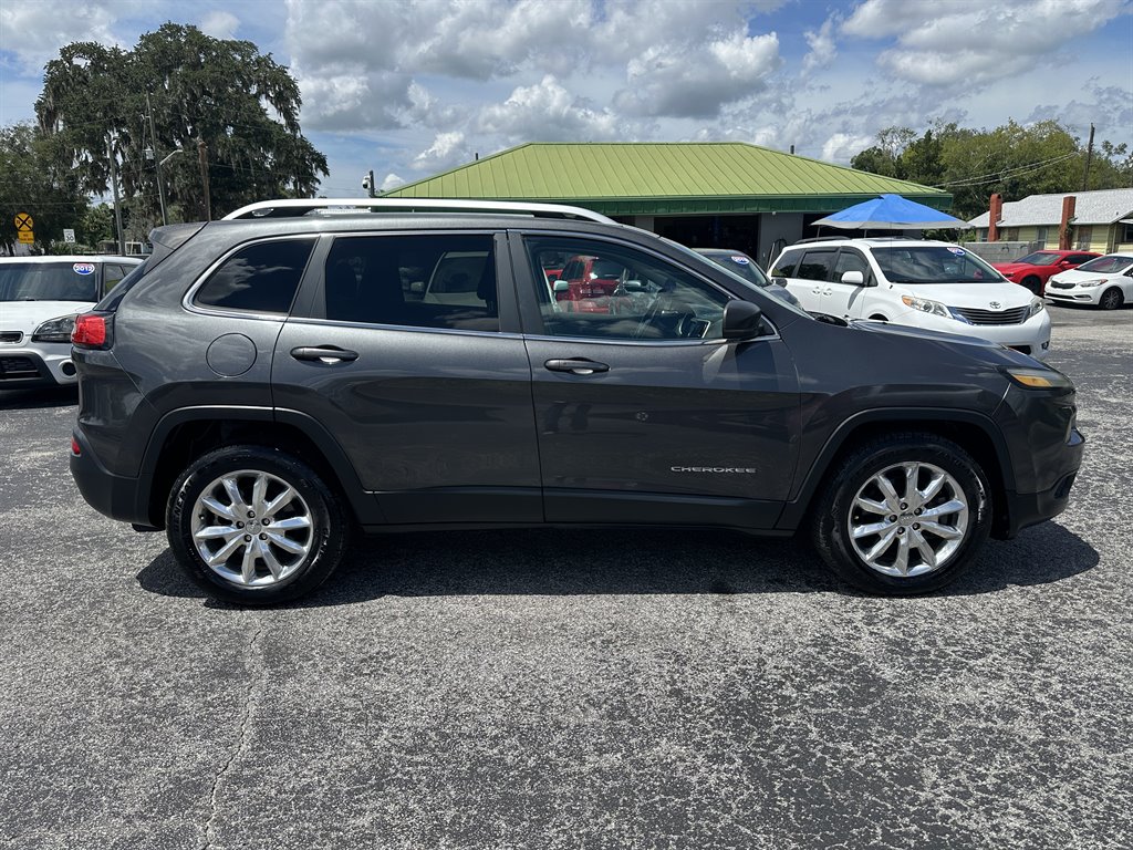 2016 Jeep Cherokee - $13,820