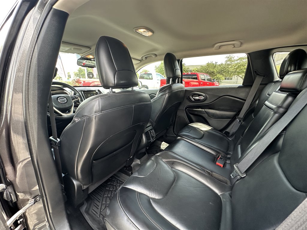2016 Jeep Cherokee - $13,820