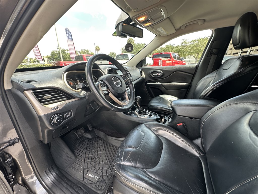 2016 Jeep Cherokee - $13,820