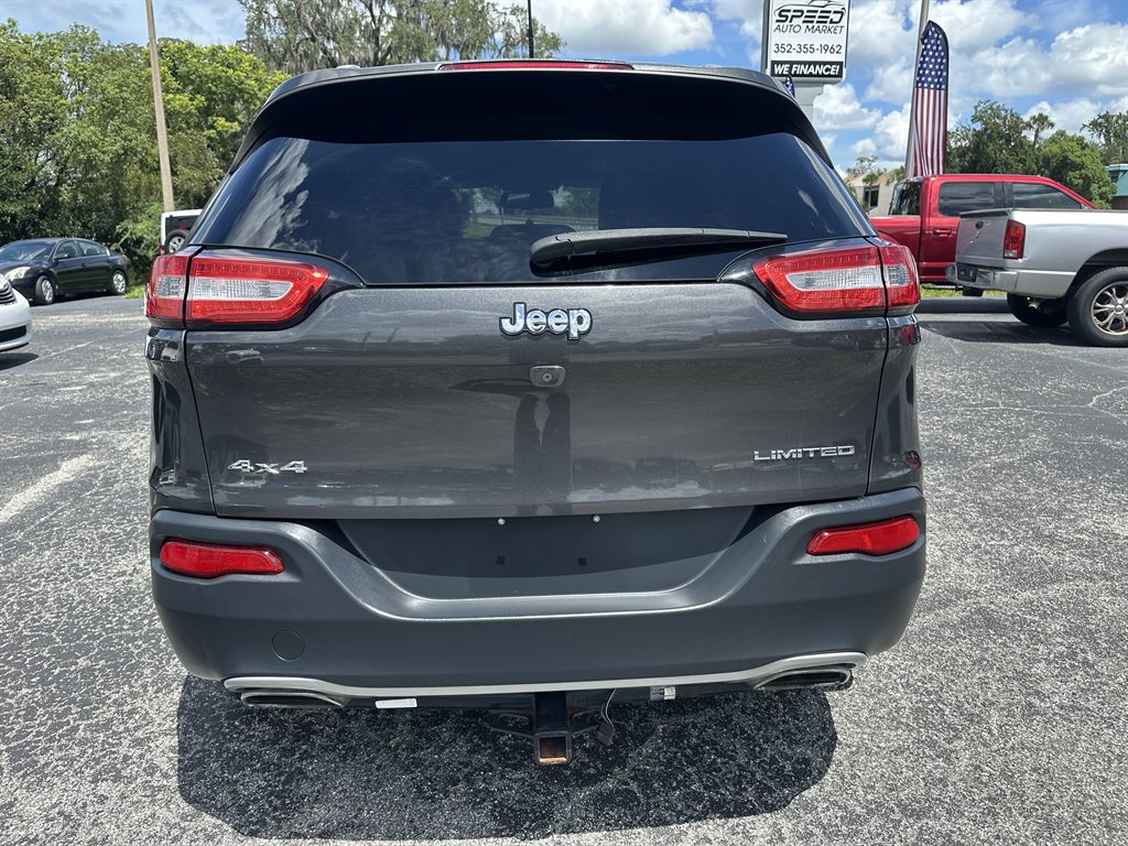 2016 Jeep Cherokee - $13,820