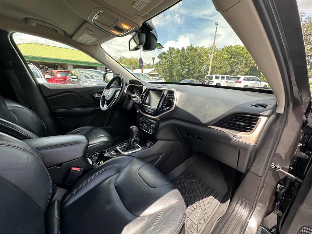 2016 Jeep Cherokee - $13,820