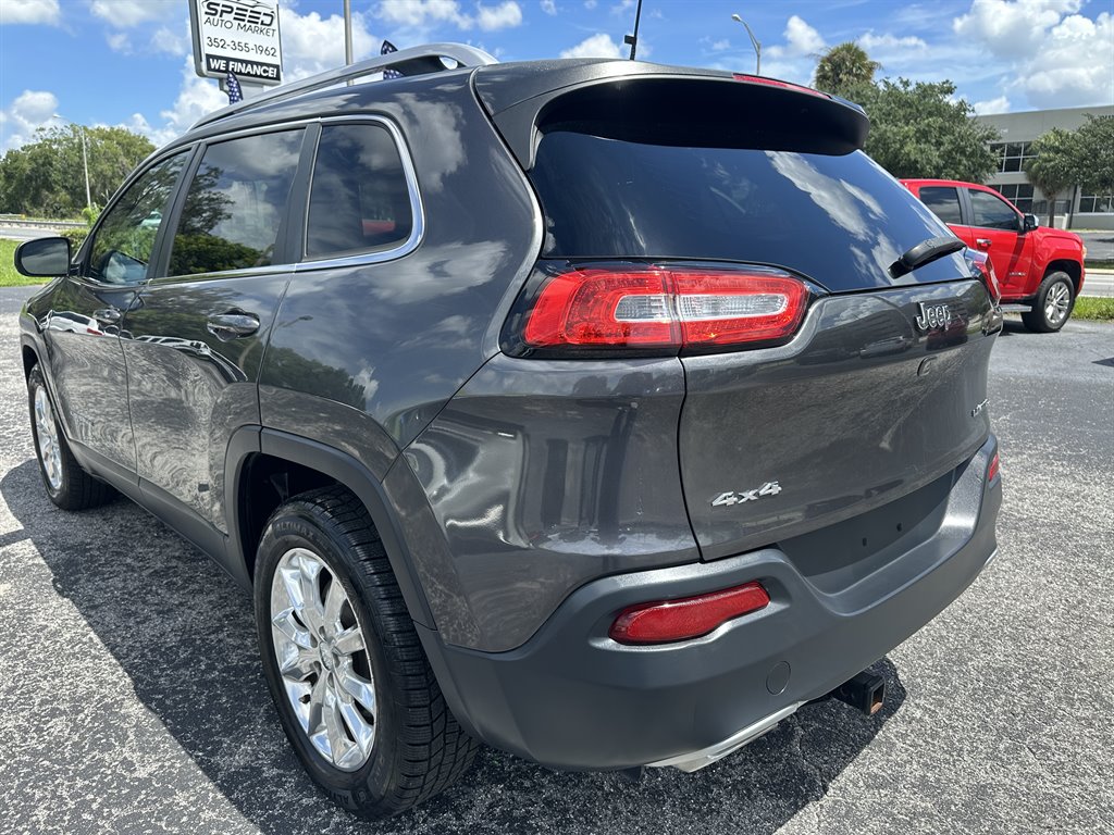 2016 Jeep Cherokee - $13,820