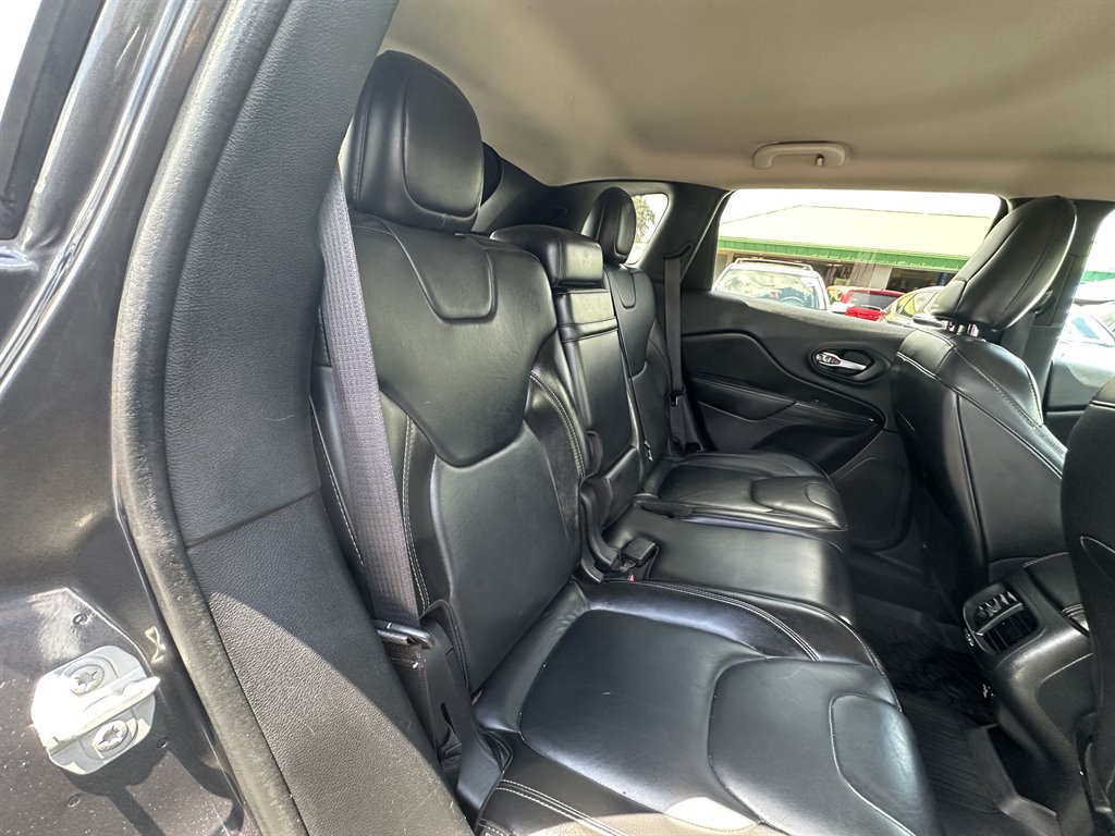 2016 Jeep Cherokee - $13,820