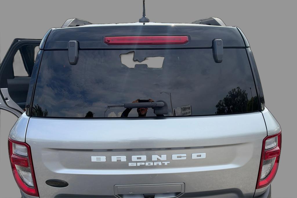 2022 Ford Bronco - $37,270