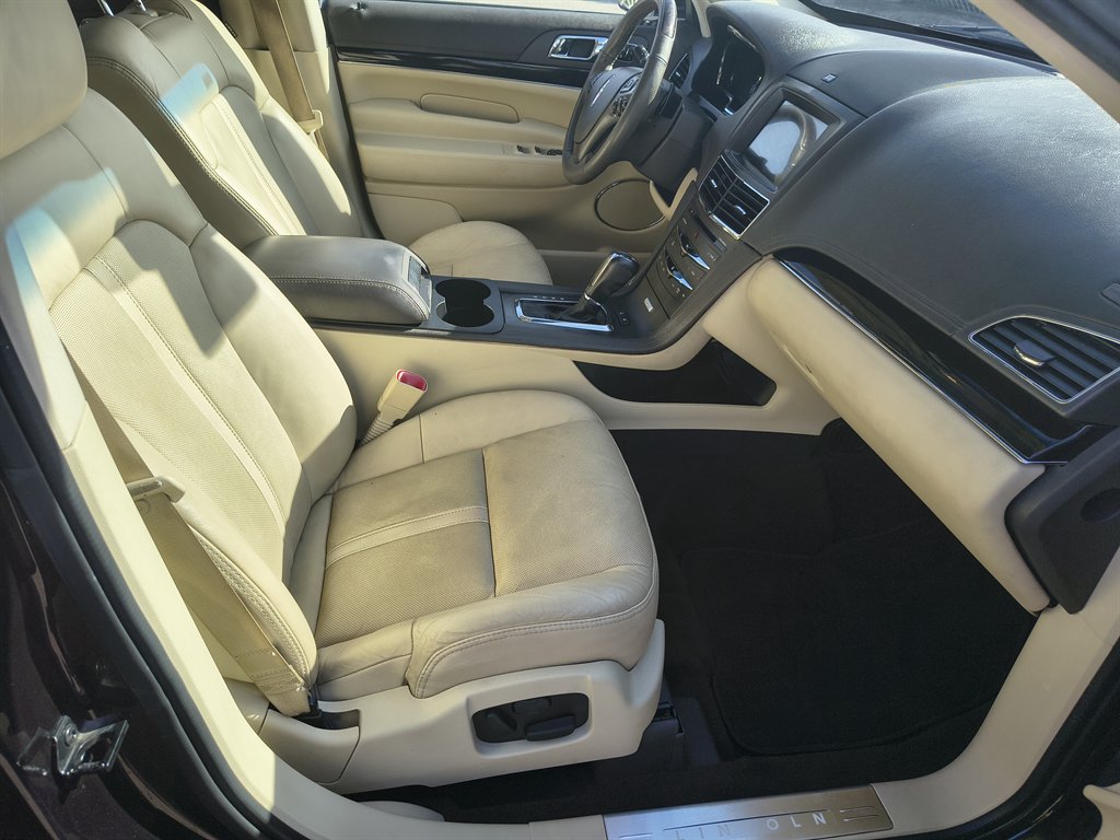 2019 Lincoln MKT