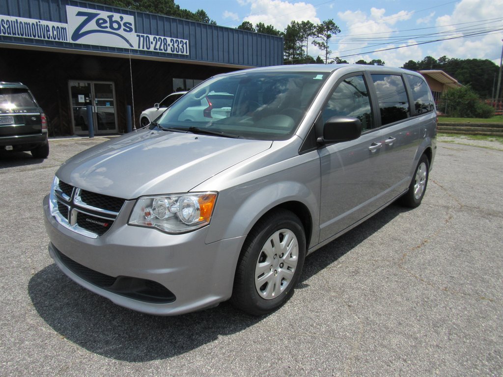 2018 Dodge Grand Caravan SE photo