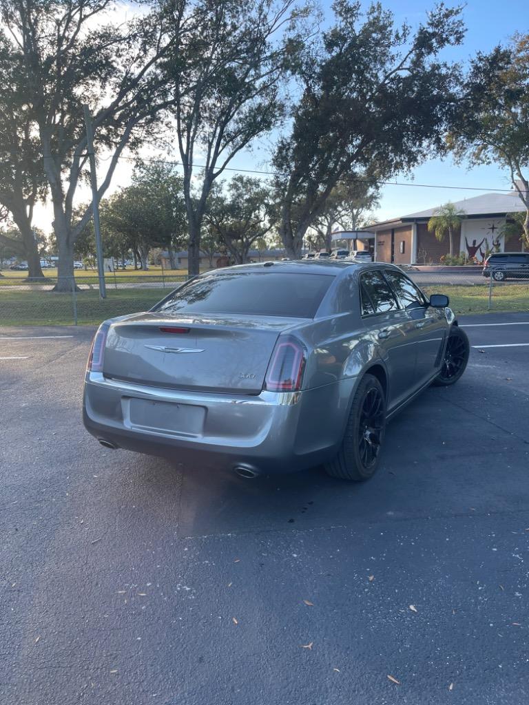 2012 Chrysler 300 photo