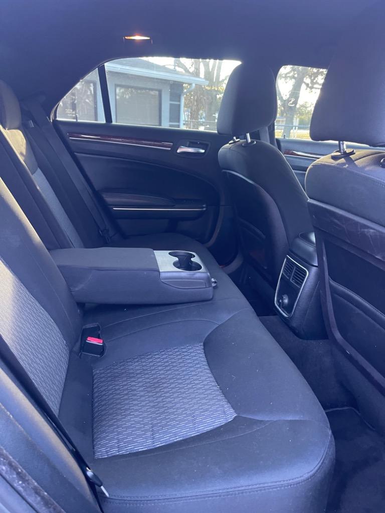 2012 Chrysler 300 photo