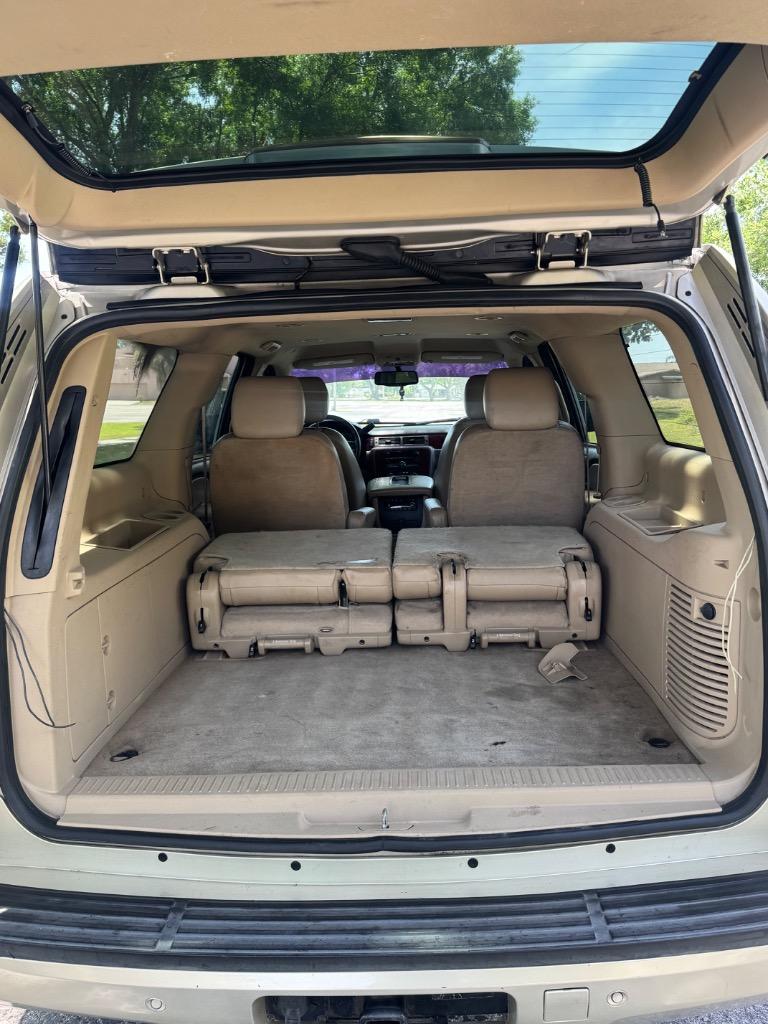 2013 Chevrolet Suburban LT 1500 photo