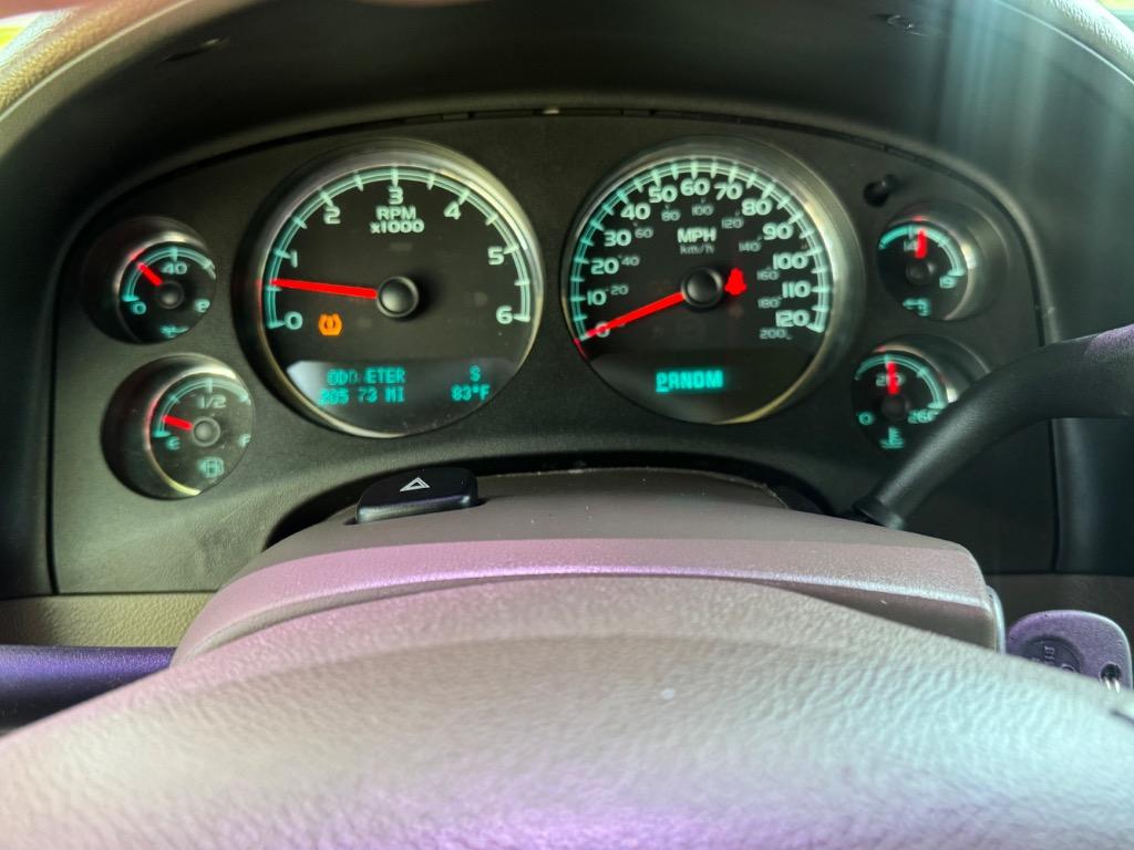 2013 Chevrolet Suburban LT 1500 photo