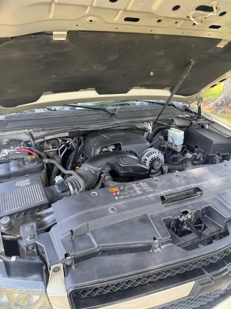 2013 Chevrolet Suburban LT 1500 photo