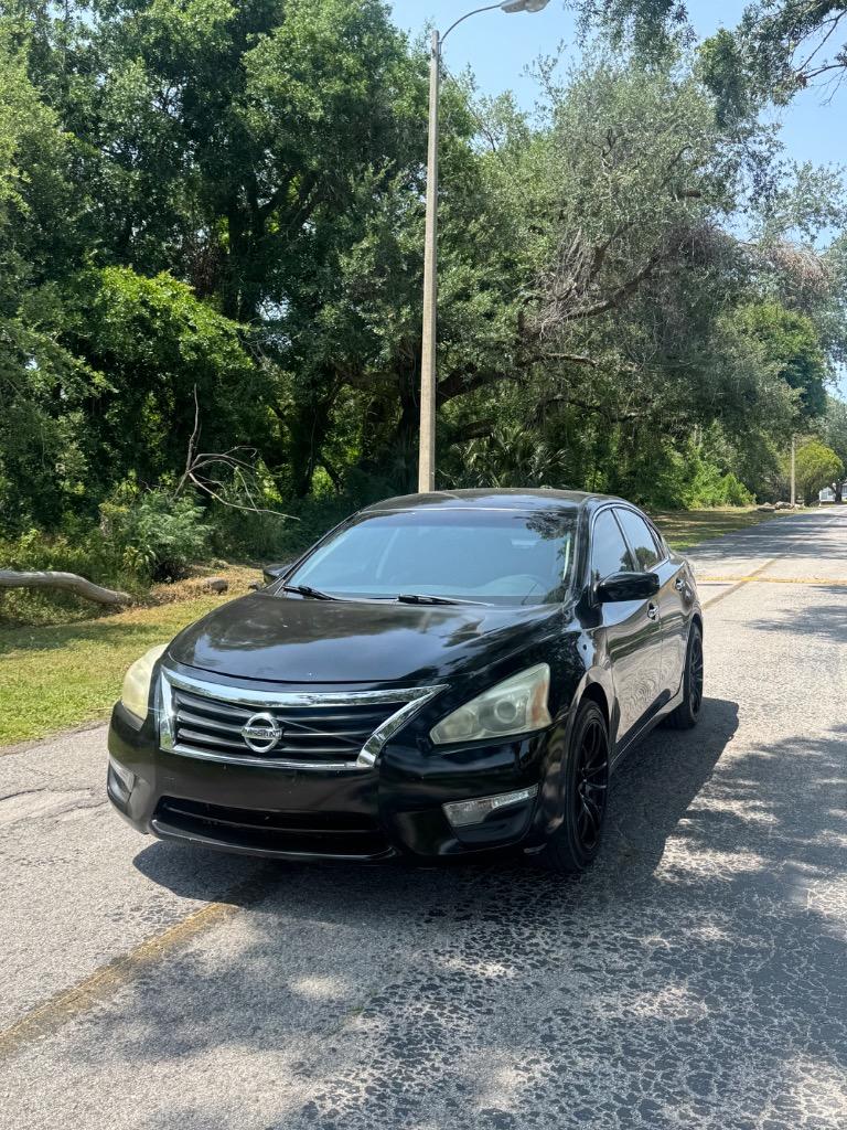 2014 Nissan Altima 2.5 photo